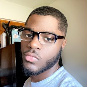 Meet your Posher, Kenyon